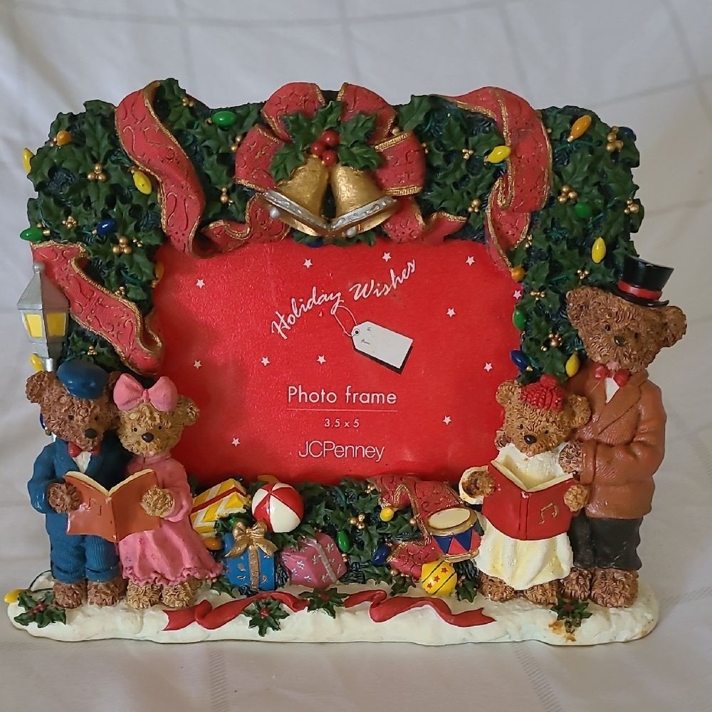 JCPenney Holiday Wishes Bear Carolers Photo Frame
